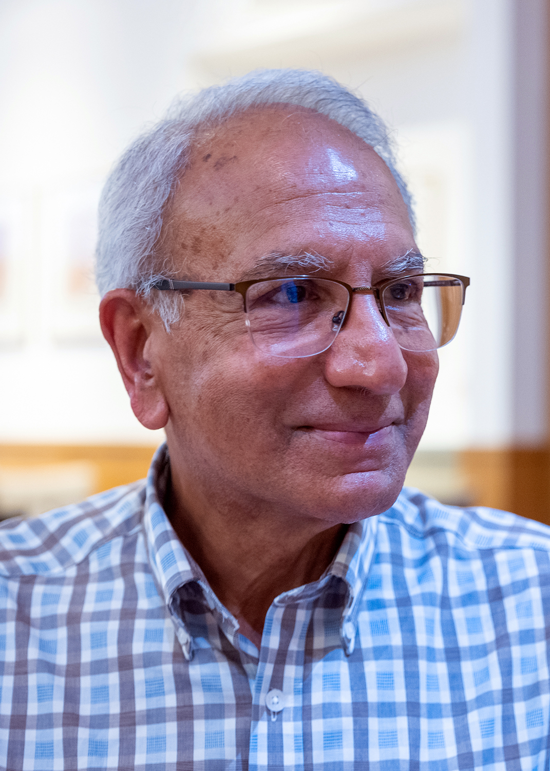 Sam H Ahmedzai